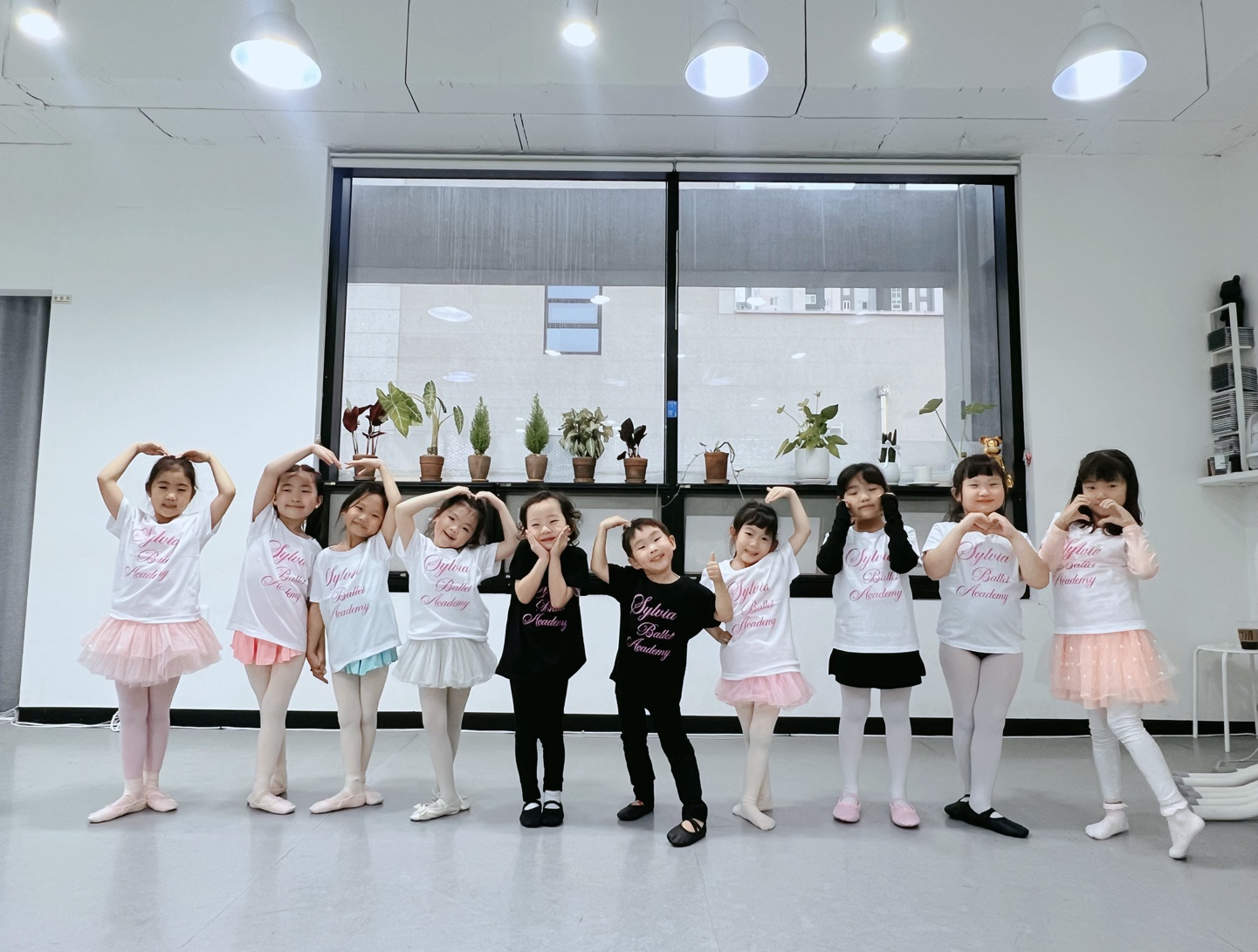 235149625_pmL6kqQu_b76930a502085740d9dad3f47536046169de8d70.jpg 이미지크게보기